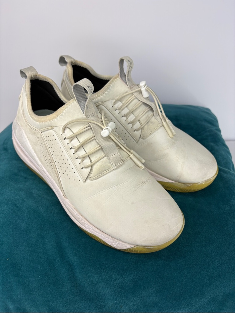 Clove White Leather Slip-On Sneakers